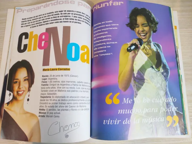 LIBRO OFICIAL OPERACIÓN TRIUNFO