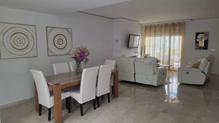 Casa adosada en alquiler en Elviria en Marbella