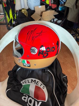 casco GIACOMO AGOSTINI firmado