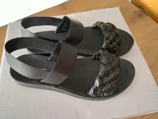 Sandalias negras talla 37 nuevas