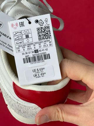 Zapatillas Zara Blancas y Rojas Talla 39