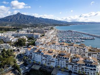 Piso en venta en Puerto Banús en Marbella