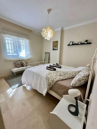 Piso en alquiler en Los Naranjos - Las Brisas en Marbella
