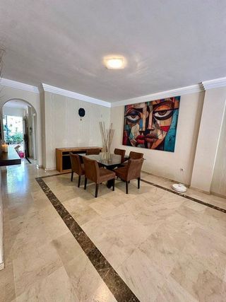 Piso en alquiler en Los Naranjos - Las Brisas en Marbella