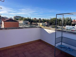 Ático en alquiler en Ave María en Palencia