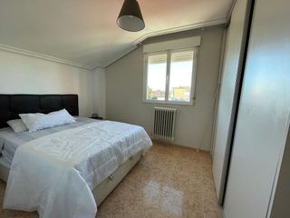 Ático en alquiler en Ave María en Palencia
