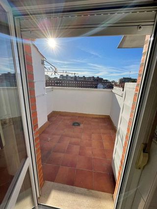 Ático en alquiler en Ave María en Palencia