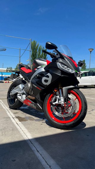 Aprilia RS 660 - Totalmente de serie 10.600 km