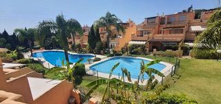 Casa adosada en alquiler en Nagüeles Alto en Marbella