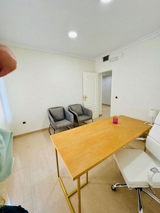 Oficina en alquiler en Playa Bajadilla - Puertos en Marbella
