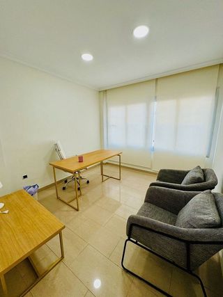 Oficina en alquiler en Playa Bajadilla - Puertos en Marbella