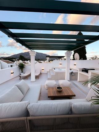Dúplex en venta en Nueva Andalucía centro en Marbella