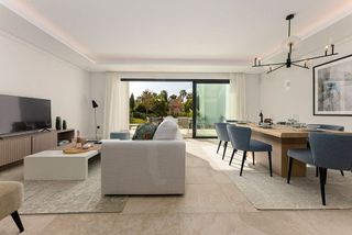 Casa pareada en alquiler en Los Naranjos - Las Brisas en Marbella