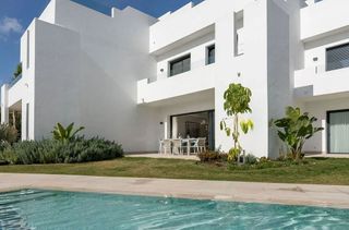 Casa pareada en alquiler en Los Naranjos - Las Brisas en Marbella
