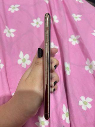 iPhone 11 Pro Max in oro