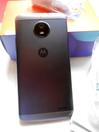 Motorola E4