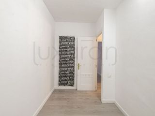 Piso en venta en El Guinardó en Barcelona