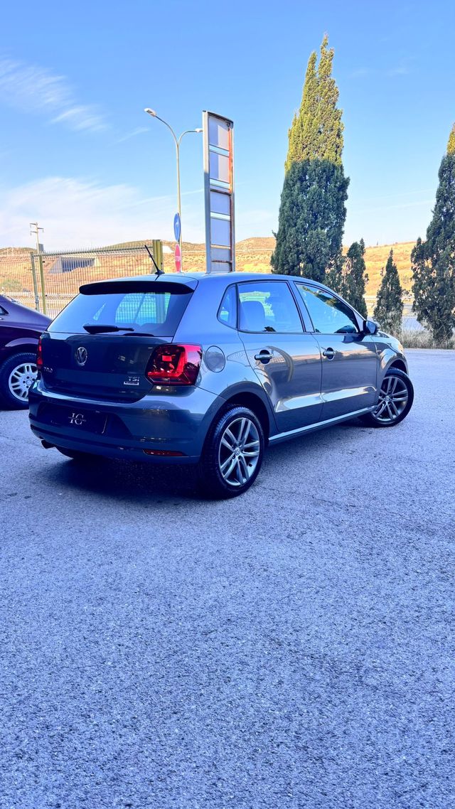 Volkswagen Polo 2015