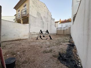 Terreno en venta en Lucena