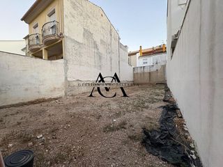 Terreno en venta en Lucena