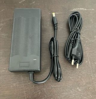 Cargador Cecotec Patinete Eléctrico