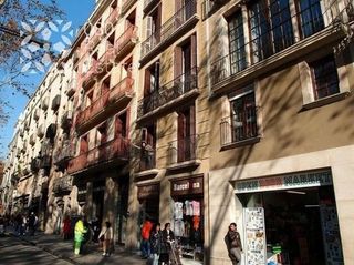 Piso en venta en El Poble Sec - Parc de Montjuïc en Barcelona
