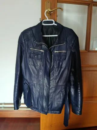 Chaqueta de piel azul