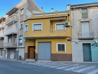 Casa adosada en venta en Cehegín