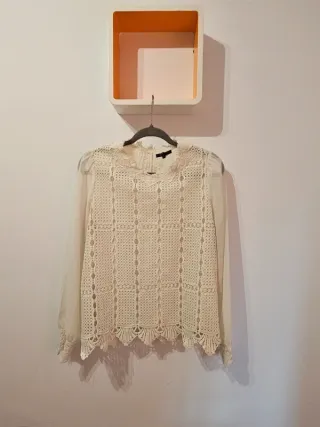 Blusa romántica encaje blanco manga larga