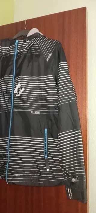 Chaqueta impermeable Billabong con gorro