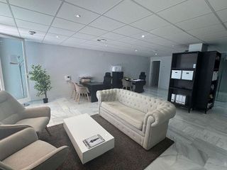 Oficina en venta en Los Naranjos - Las Brisas en Marbella