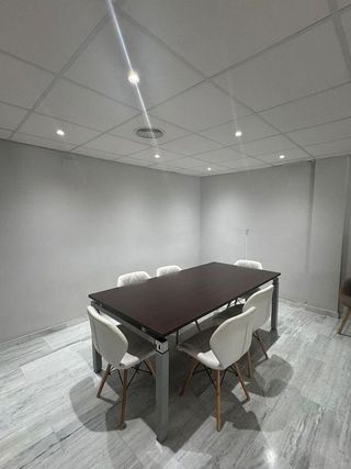 Oficina en venta en Los Naranjos - Las Brisas en Marbella