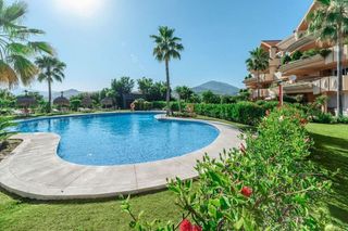 Oficina en venta en Los Naranjos - Las Brisas en Marbella