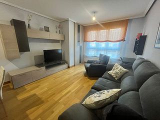 Piso en alquiler en Hospital - G3 - G2 en Burgos