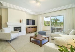 Piso en alquiler en Los Naranjos - Las Brisas en Marbella