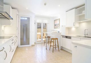 Piso en alquiler en Los Naranjos - Las Brisas en Marbella