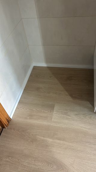 Tarima flotante y parquet laminado,vinilos y puert