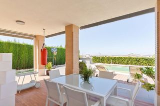 Chalet en venta en Otura