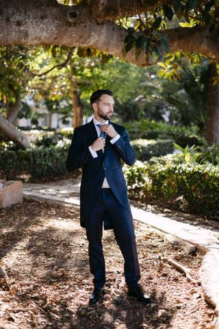 Chaqué azul marino novio perfecto estado