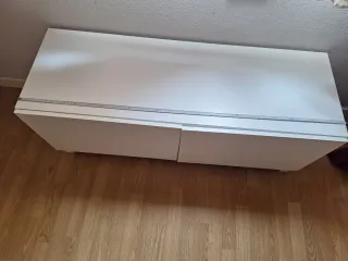 Banco de madera blanco