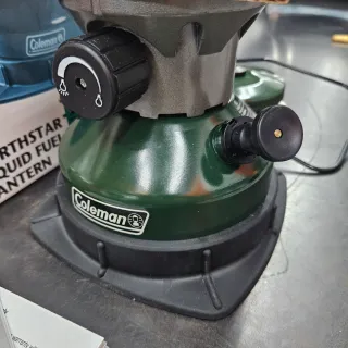 Linterna Coleman Northstar combustible líquido