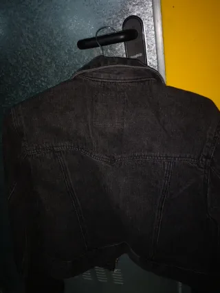 Cazadora vaquera corta Pull&Bear azul Talla M