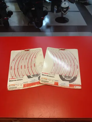 Adhesivos llanta 17 Yamaha