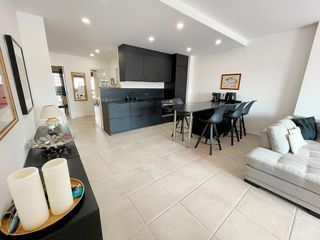 Piso en venta en Nueva Andalucía centro en Marbella