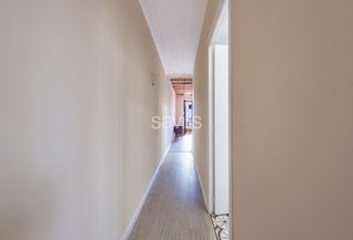 Piso en venta en El Raval en Barcelona