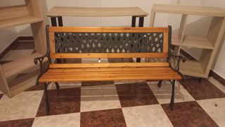 Banco de jardín de madera y metal