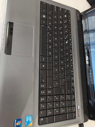 Portátil ASUS A52J i3 M380 2.53GHz