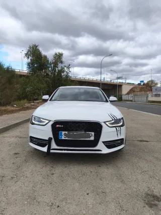 Audi A4 2014 680735021
