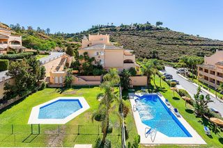 Dúplex en venta en Elviria en Marbella