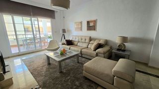 Piso en venta en Los Naranjos - Las Brisas en Marbella